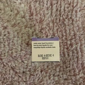 For tbird3 (1 Mary Kay beige 4 matte) foundation